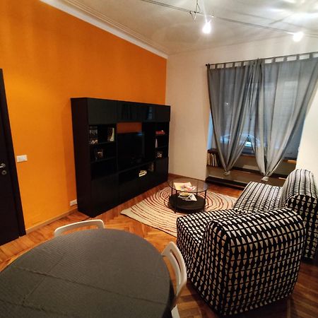 Bell'Appartamento In Cit Turin, Interamente Ristrutturato Екстер'єр фото